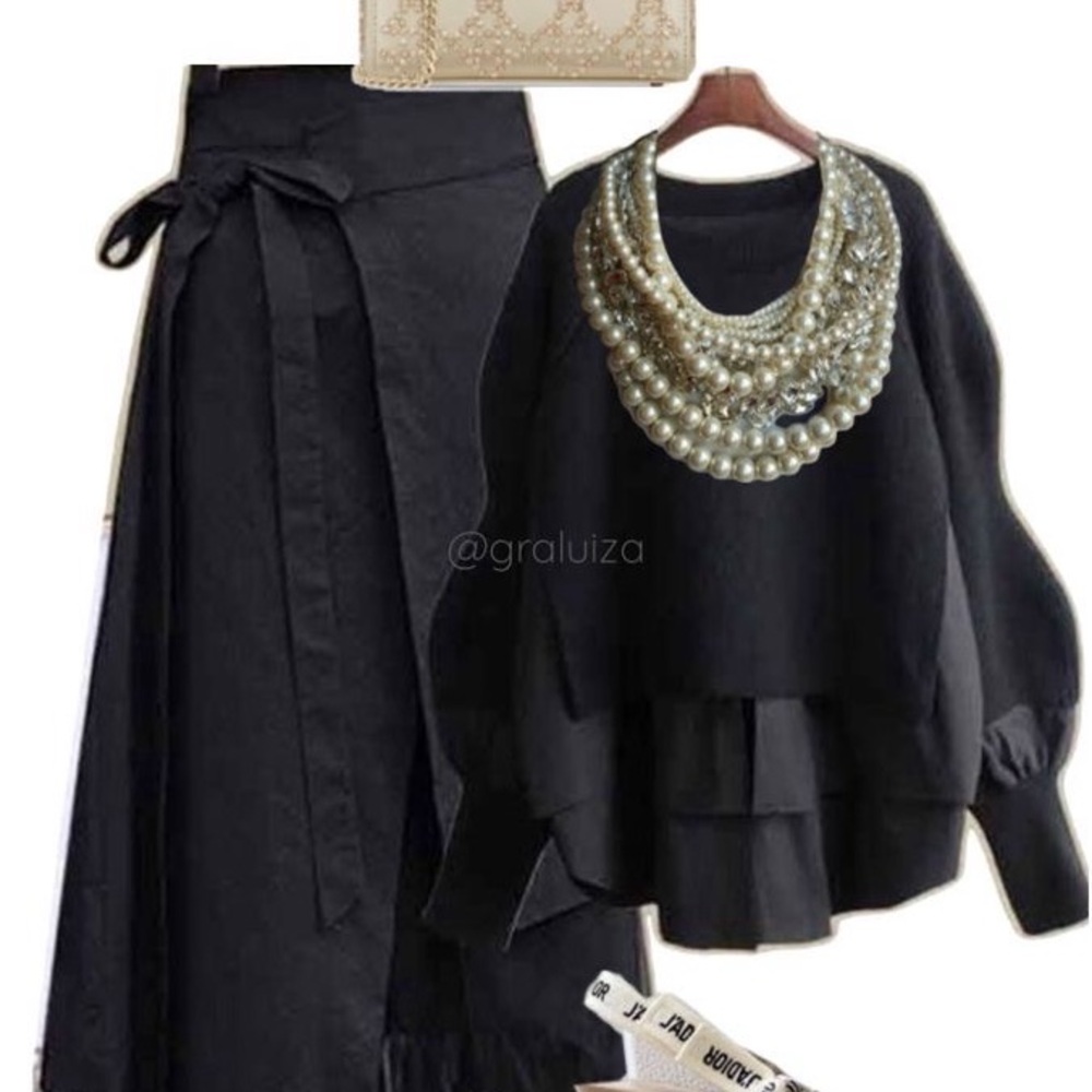 Elegant Black Skirt
